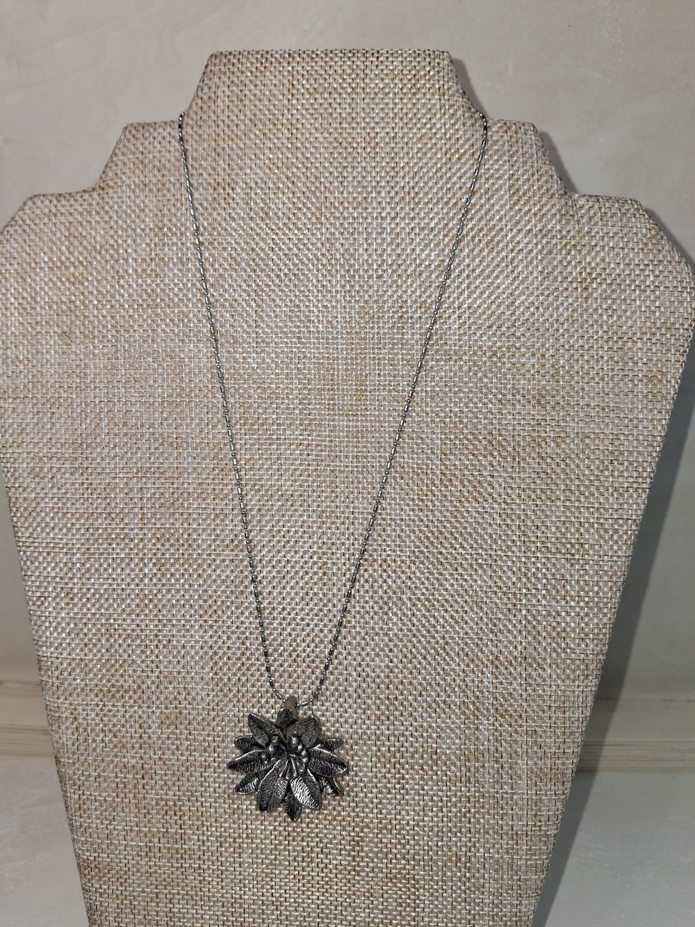 Silver-Tone Leaf Cluster Pendant Necklace - Women's Jewelry